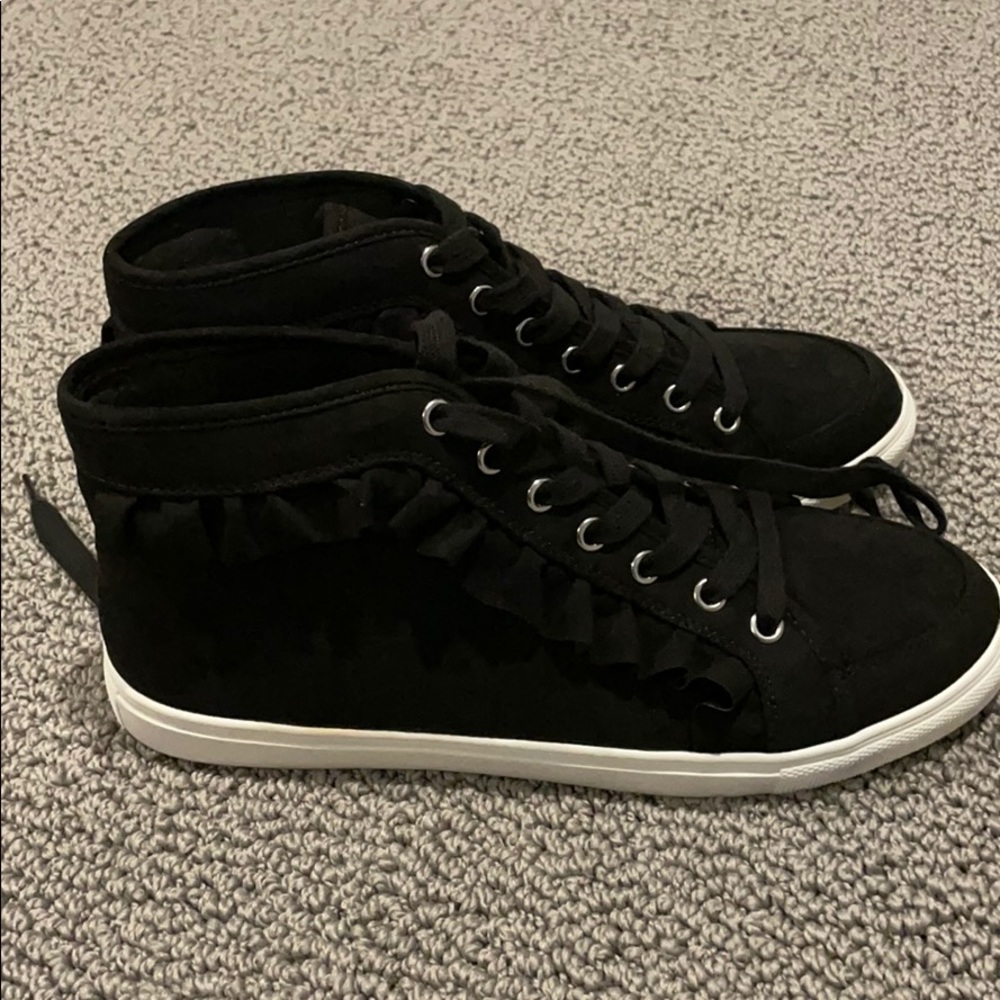 Black Ruffle Sneakers